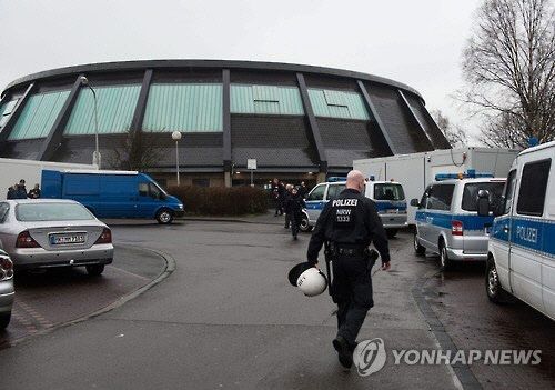 독일 서부 노르트라인베스트팔렌주(州) 아텐도른에 있는 현지 경찰(기사와 직접 관련 없음)i[EPA 연합뉴스 자료사진]